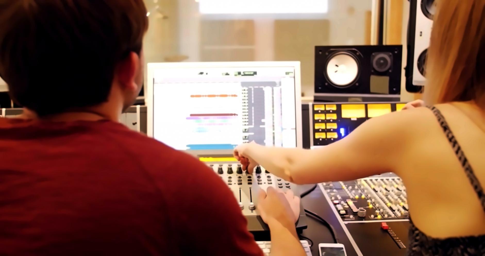 Profissional a trabalhar em design responsivo